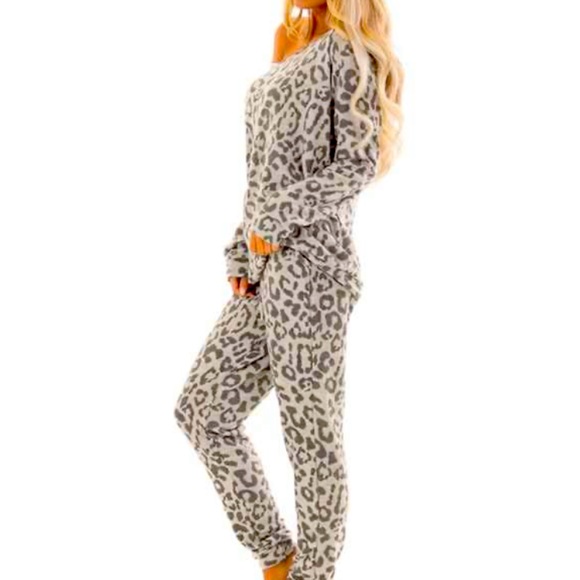 Animal Print 2 piece Lounge Pajama Set 100% Cotton - Picture 9 of 10